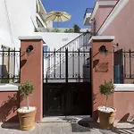 Blue Jasmine Aparthotel