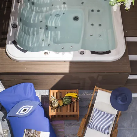 Blue Jasmine 4*