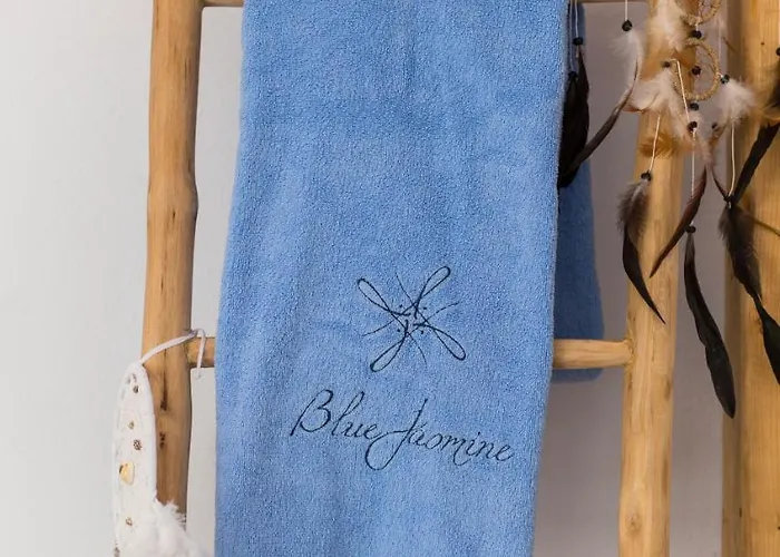 Blue Jasmine Apartahotel