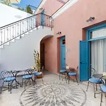 Blue Jasmine 4*