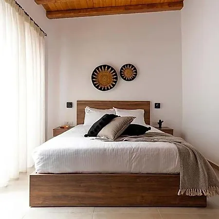 Blue Jasmine Aparthotel 4*