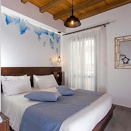 Blue Jasmine Aparthotel 4*
