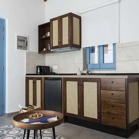 Blue Jasmine Aparthotel 4*