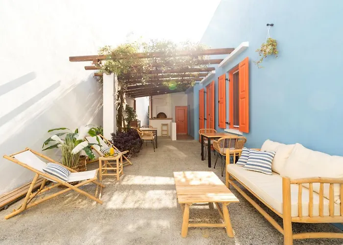 Ξενοδοχείο με διαμερίσματα Blue Jasmine 4*