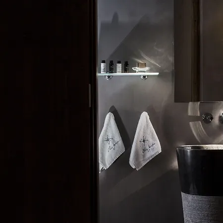 Ξενοδοχείο με διαμερίσματα Blue Jasmine